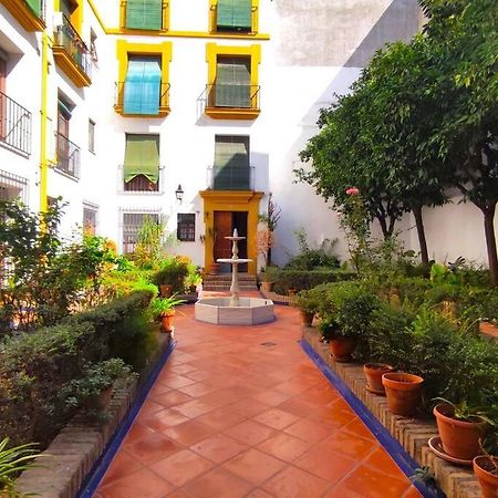 Apartament Plaza Cristo De Burgos Sewilla Zewnętrze zdjęcie