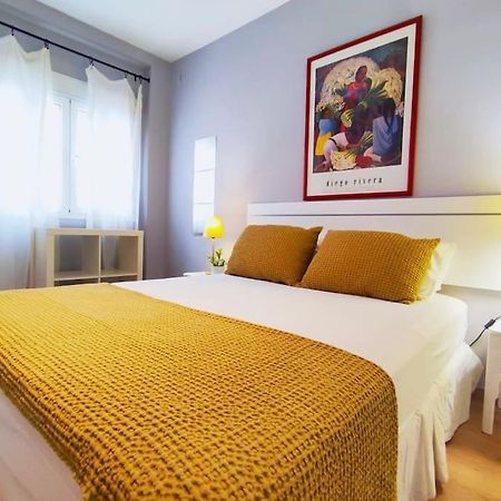 Apartament Plaza Cristo De Burgos Sewilla Zewnętrze zdjęcie