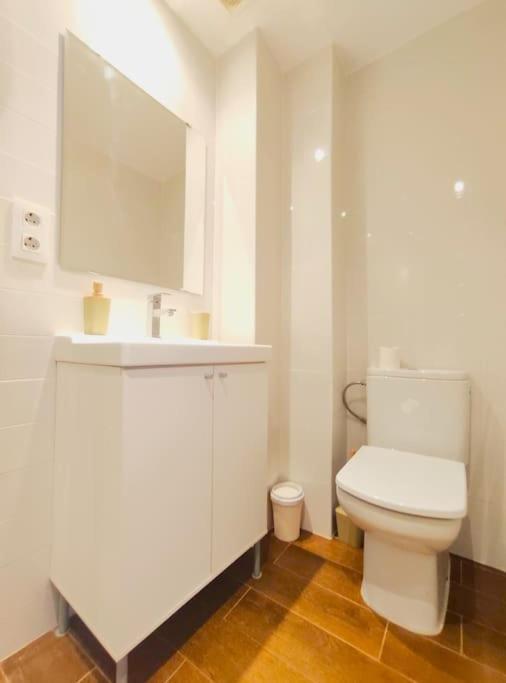 Apartament Plaza Cristo De Burgos Sewilla Zewnętrze zdjęcie